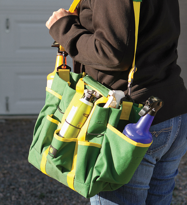 Photo by Jennifer Paulson, tote courtesy of Professional’s Choice