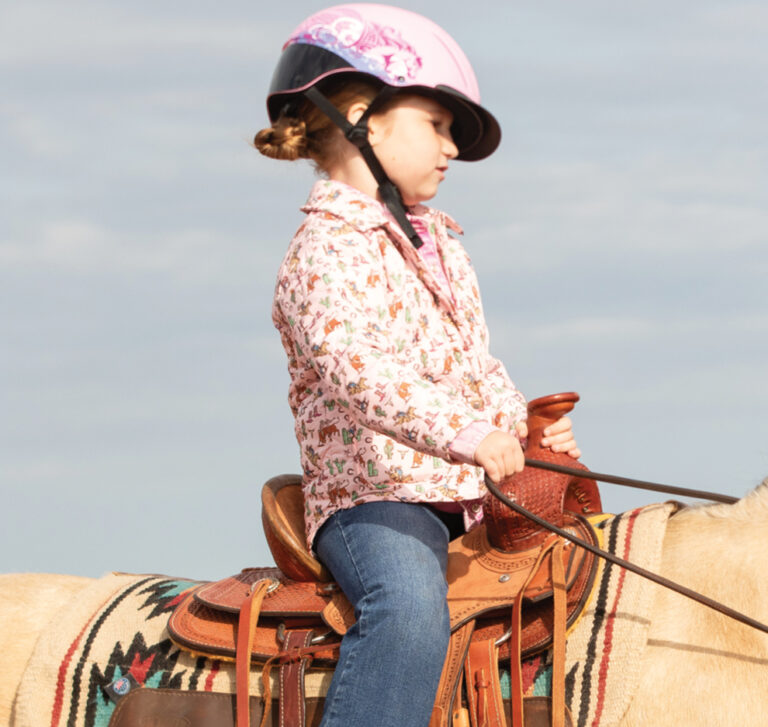 HR_25SPG_Raising-Riders