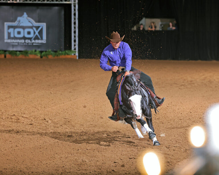 RC25-5806-EQUINE NETWORK EDITORIAL