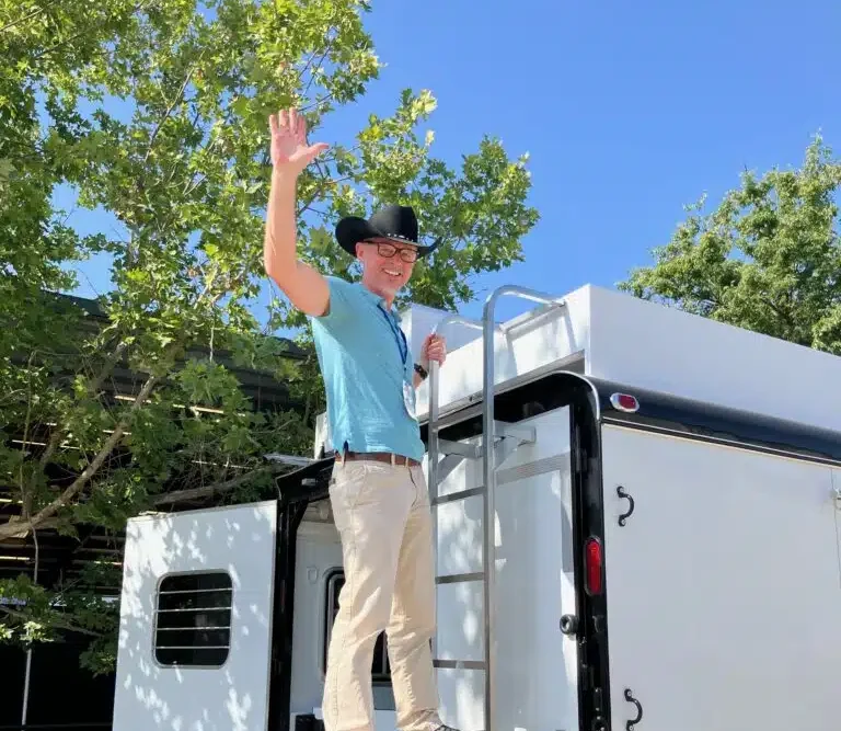 brad-western-states-3-768x1024