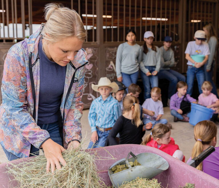 HR_25WIN_Raising Riders_winter-fun