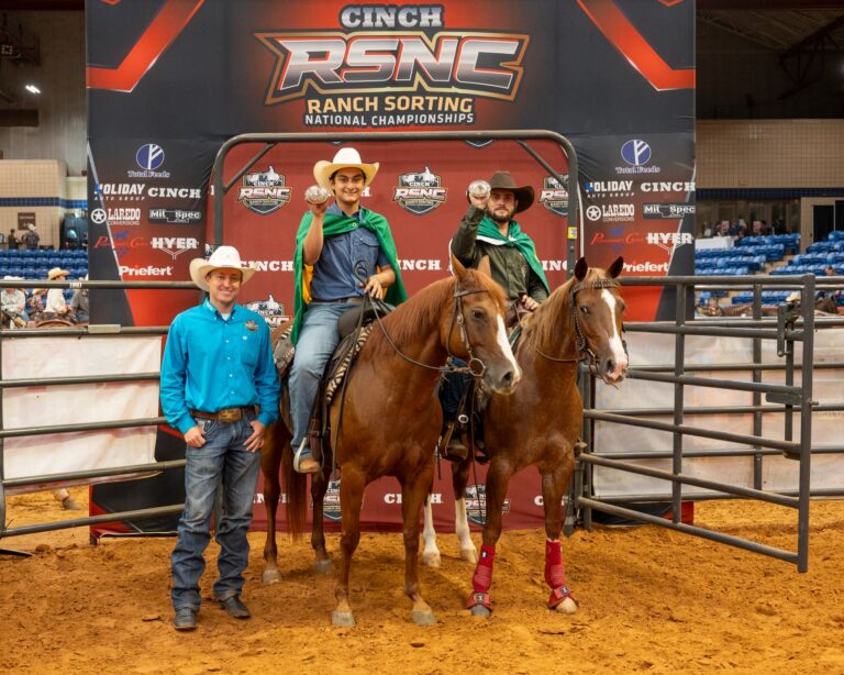 Italo Pinheiro and Gabriel Graciani on horseback at the 2026 Cinch RSNC World Finals Graduated Rookie #6 Handicap in Fort Worth